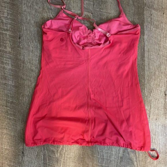 Lululemon salmon pink tank - Picture 4 of 5